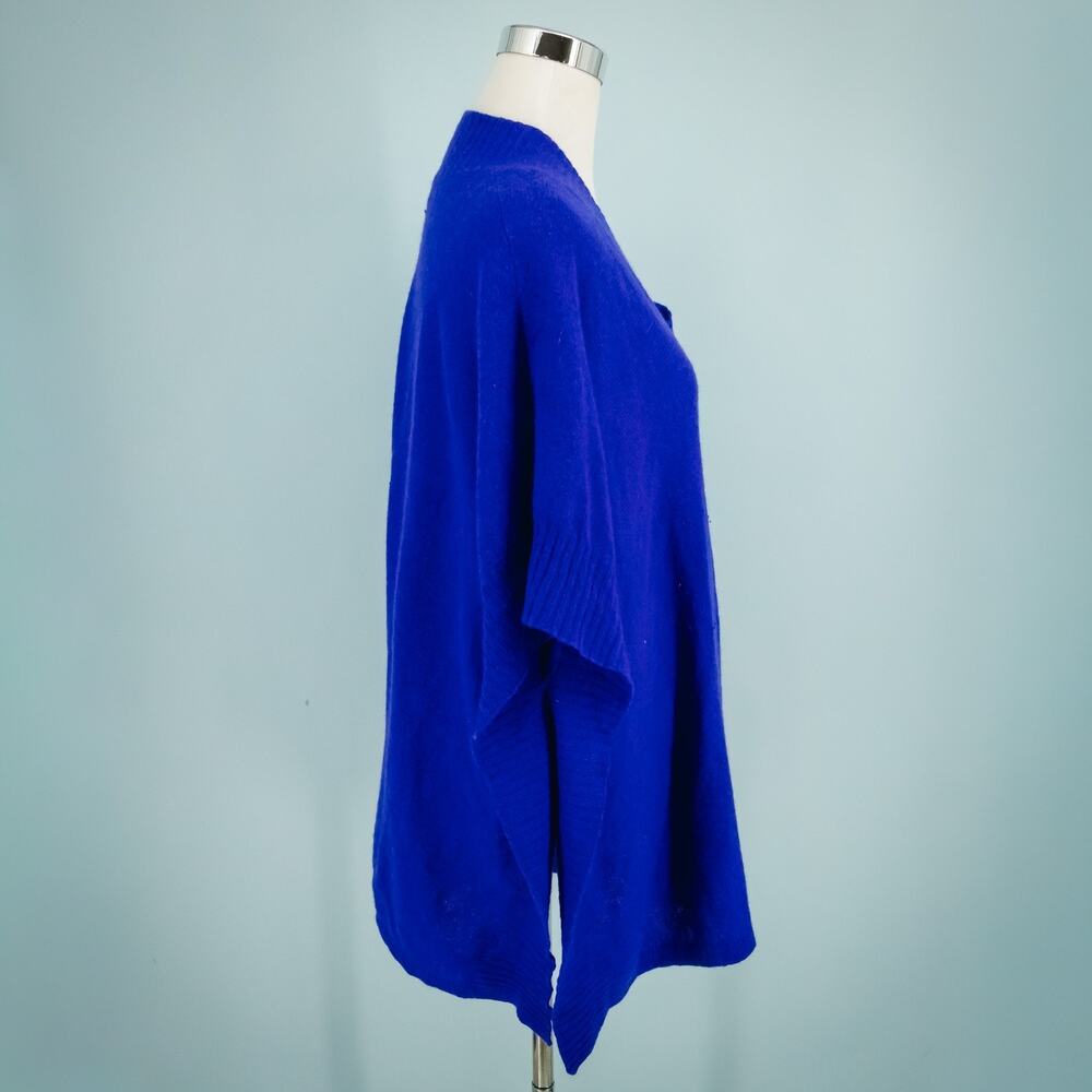 Claudia Nichole Size Medium M Royal Blue V Neck Short Sleeve Cashmere Sweater - Picture 2 of 6